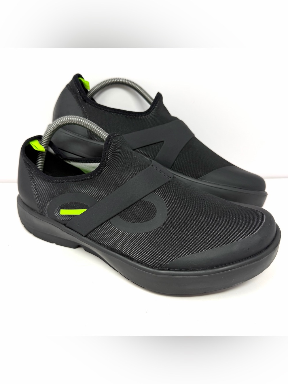 OOFOS Men’s OOmg Fibre Low Comfort Recovery Sneaker Sz 10 Black Slip On Athletic